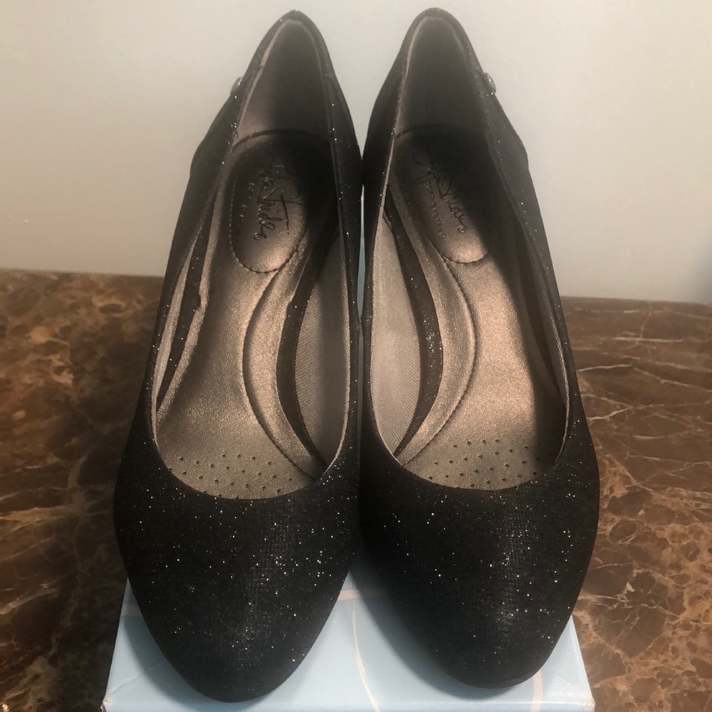 Women shoes brand new size7M